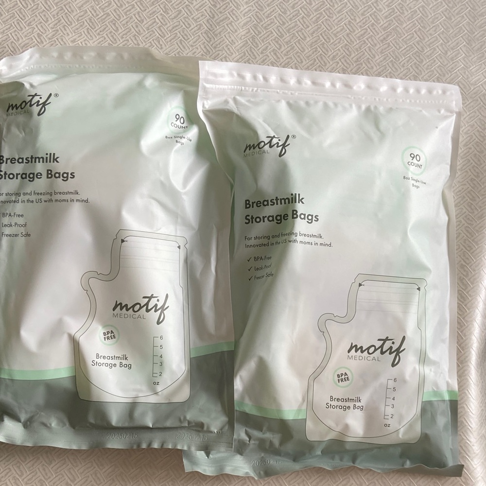 Motif Breastmilk Storage Bags